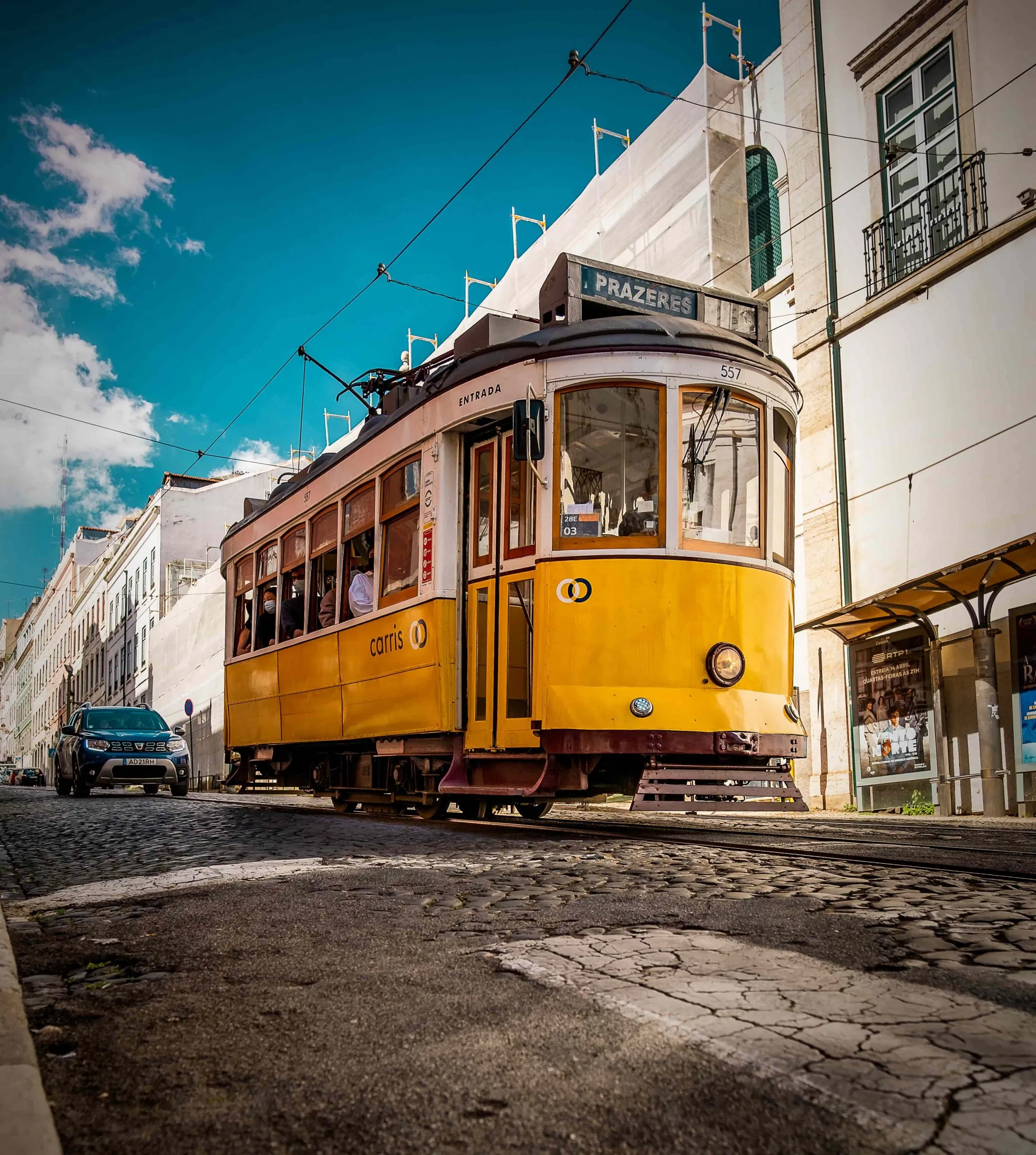 Il tram tipico di Lisbona, ogni anno utilizzato e... fotografato da migliaia di persone