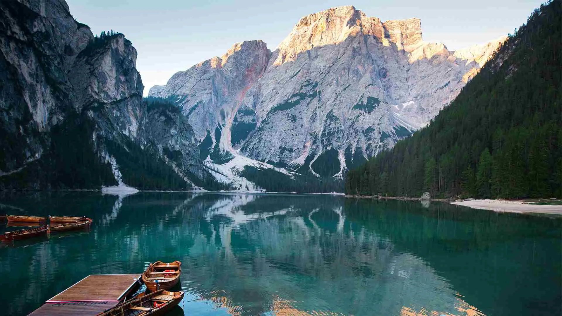 croda del becco lago di braies alto adige dolomiti