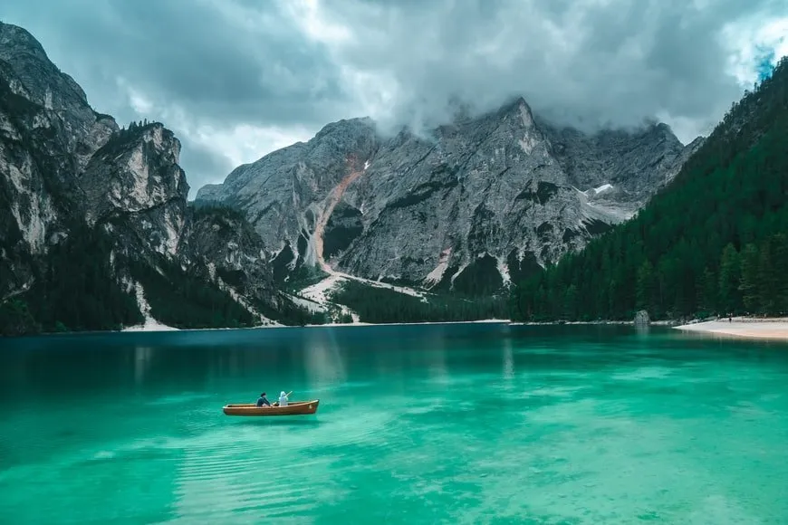 Lago di Braies in estate
