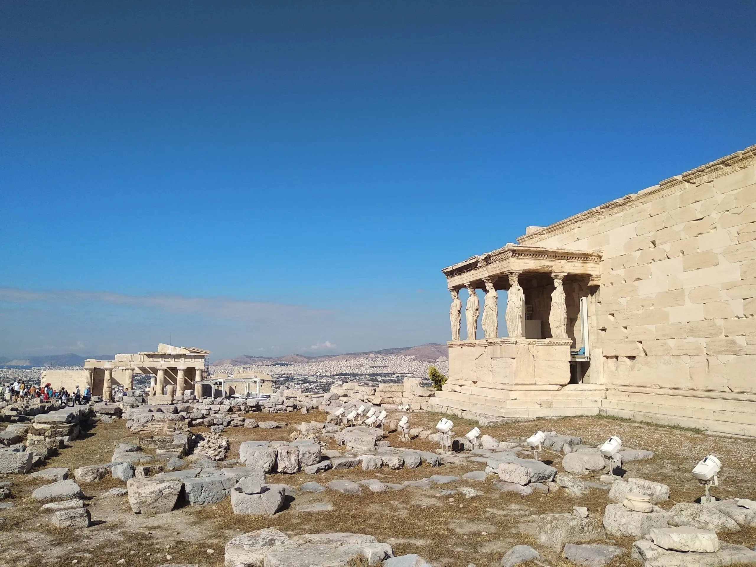 Atene richiama la storia, ma anche la bellezza: nella sua Acropoli potrai trovare la serenità anche d'inverno