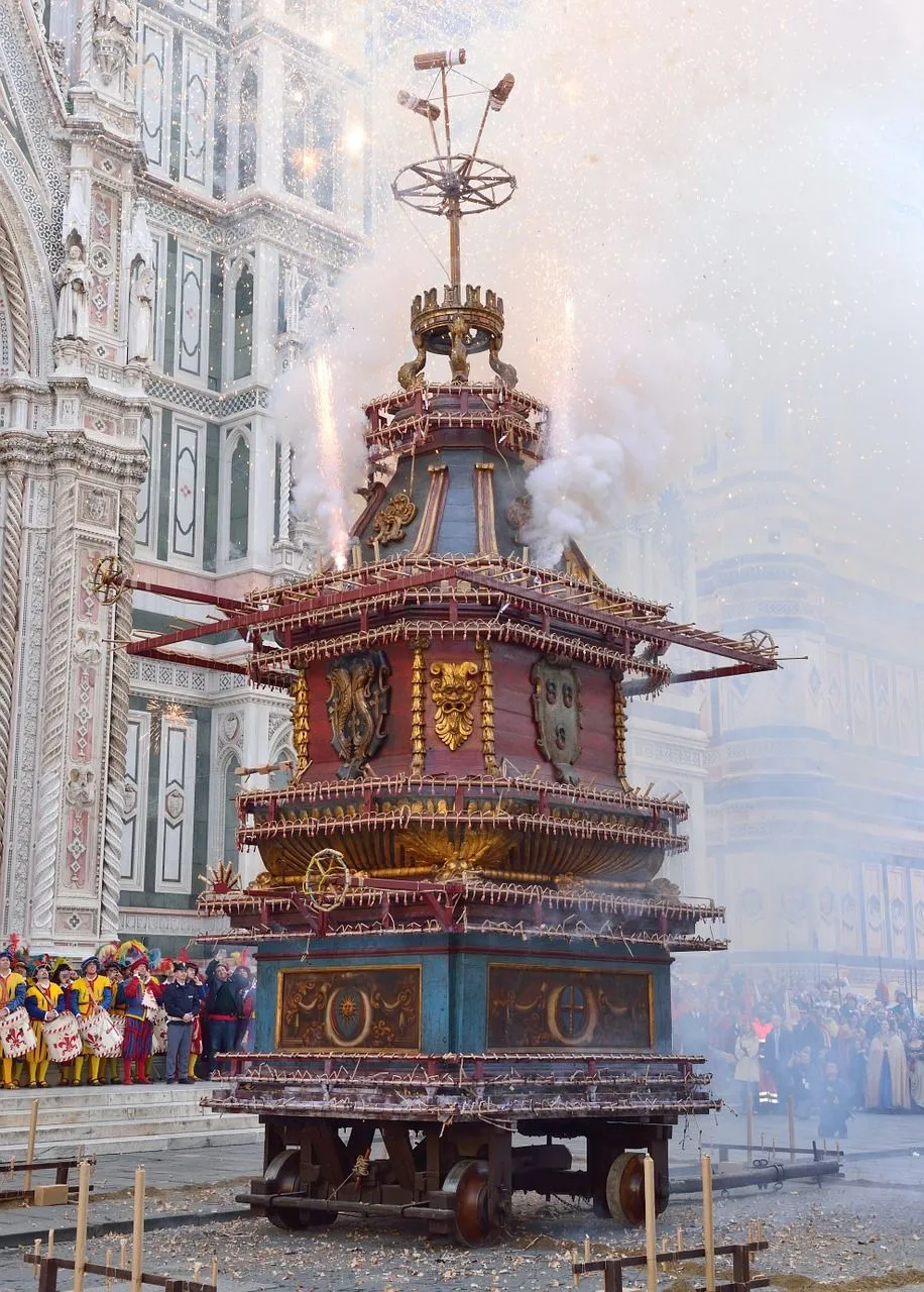 Carro pirotecnico a Firenze