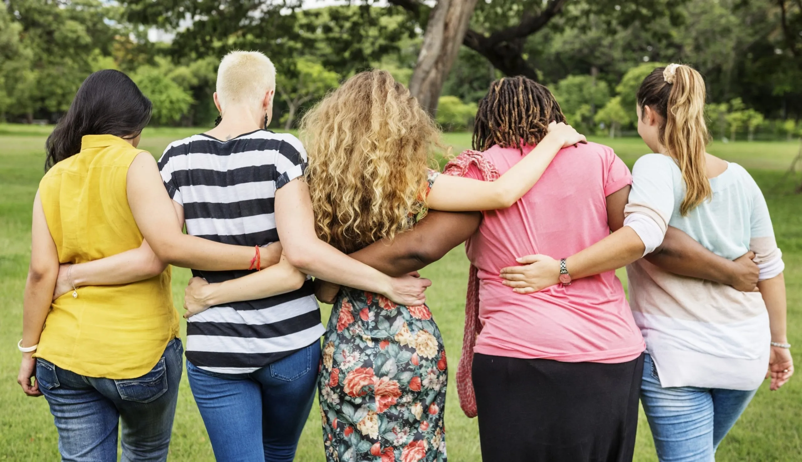 come aiutare le donne che subiscono violenza