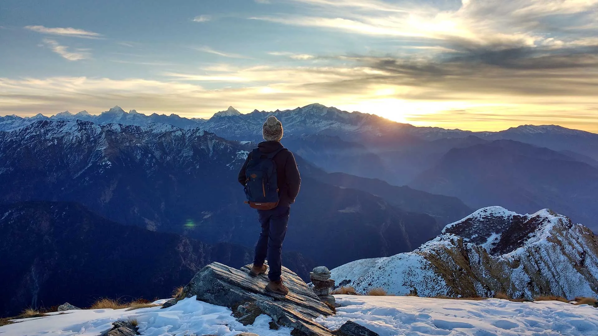 Trekking sulla neve: consigli per partire preparati