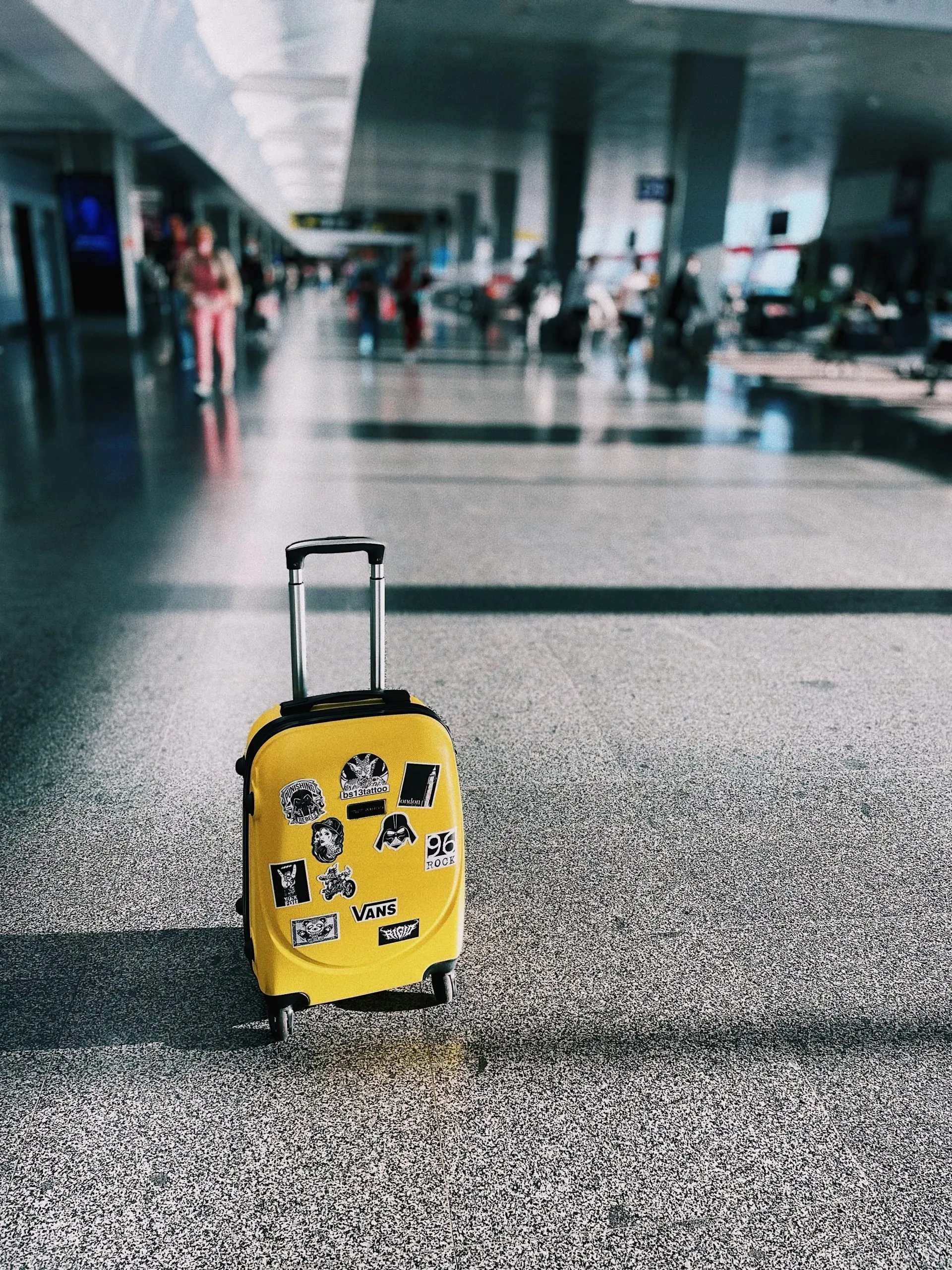 Il bagaglio a mano più amato è il trolley, grazie alla comodità delle sue ruote