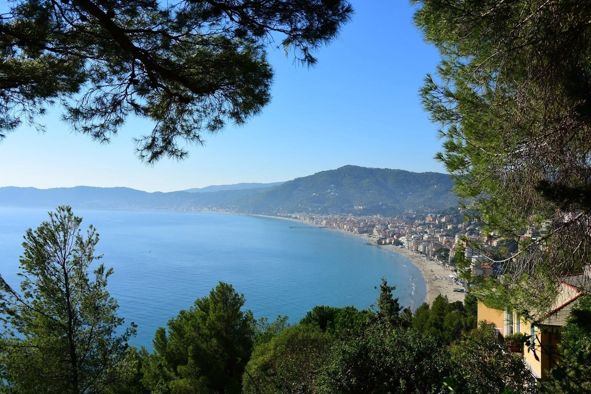 Alassio, dove andare per un weekend al mare in Liguria
