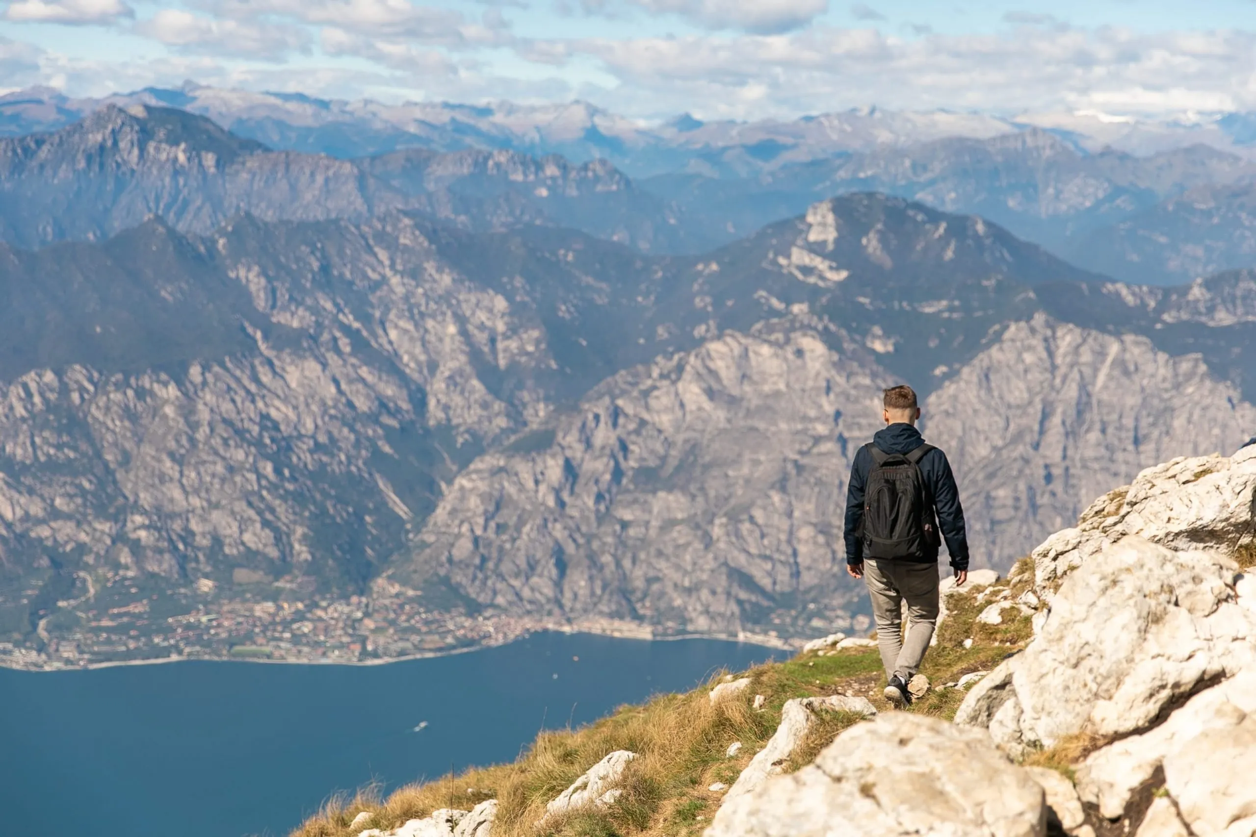 Lago di Garda in Lombardia: ottima meta per viaggi in compagnia