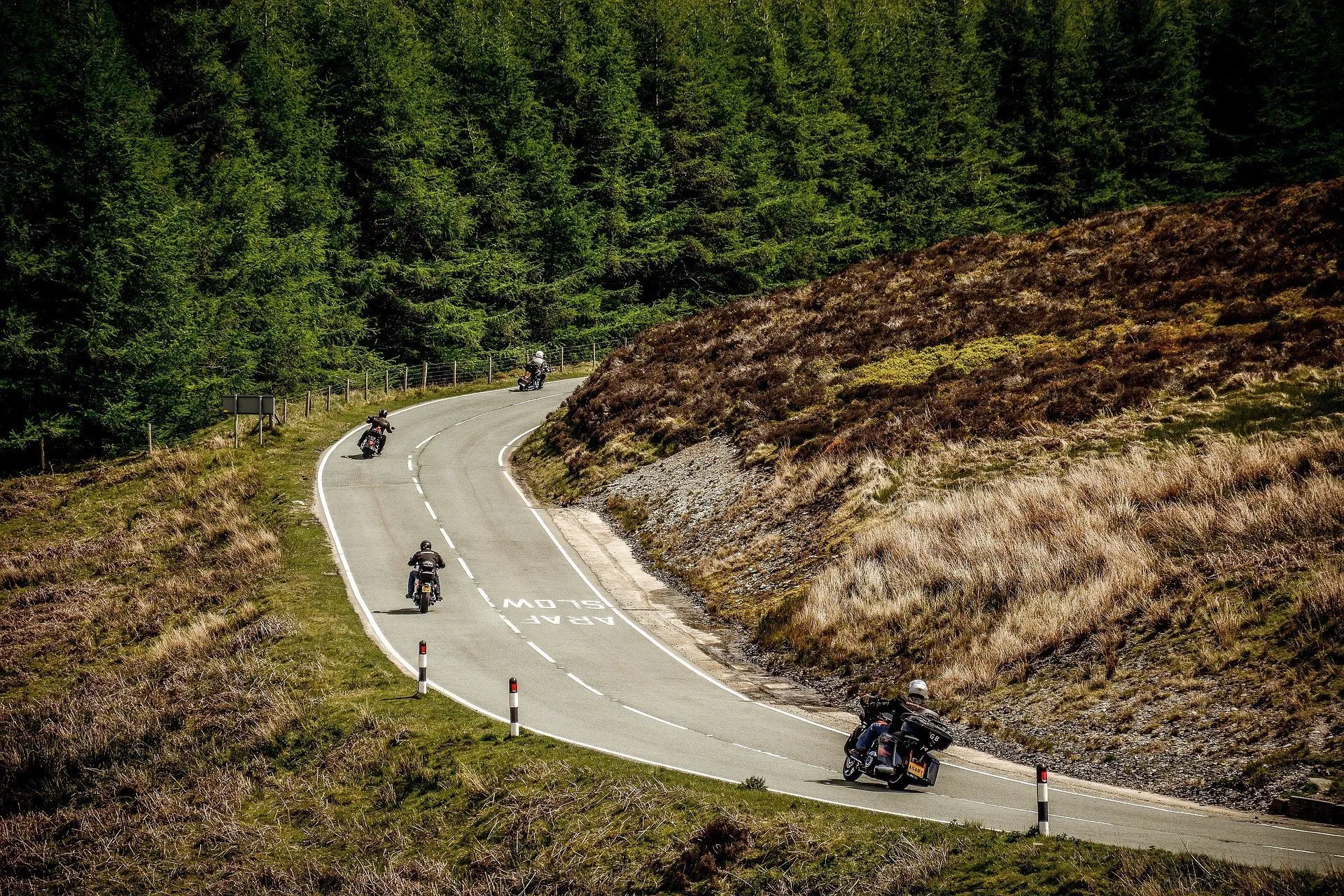 Come vestirsi per un viaggio in moto