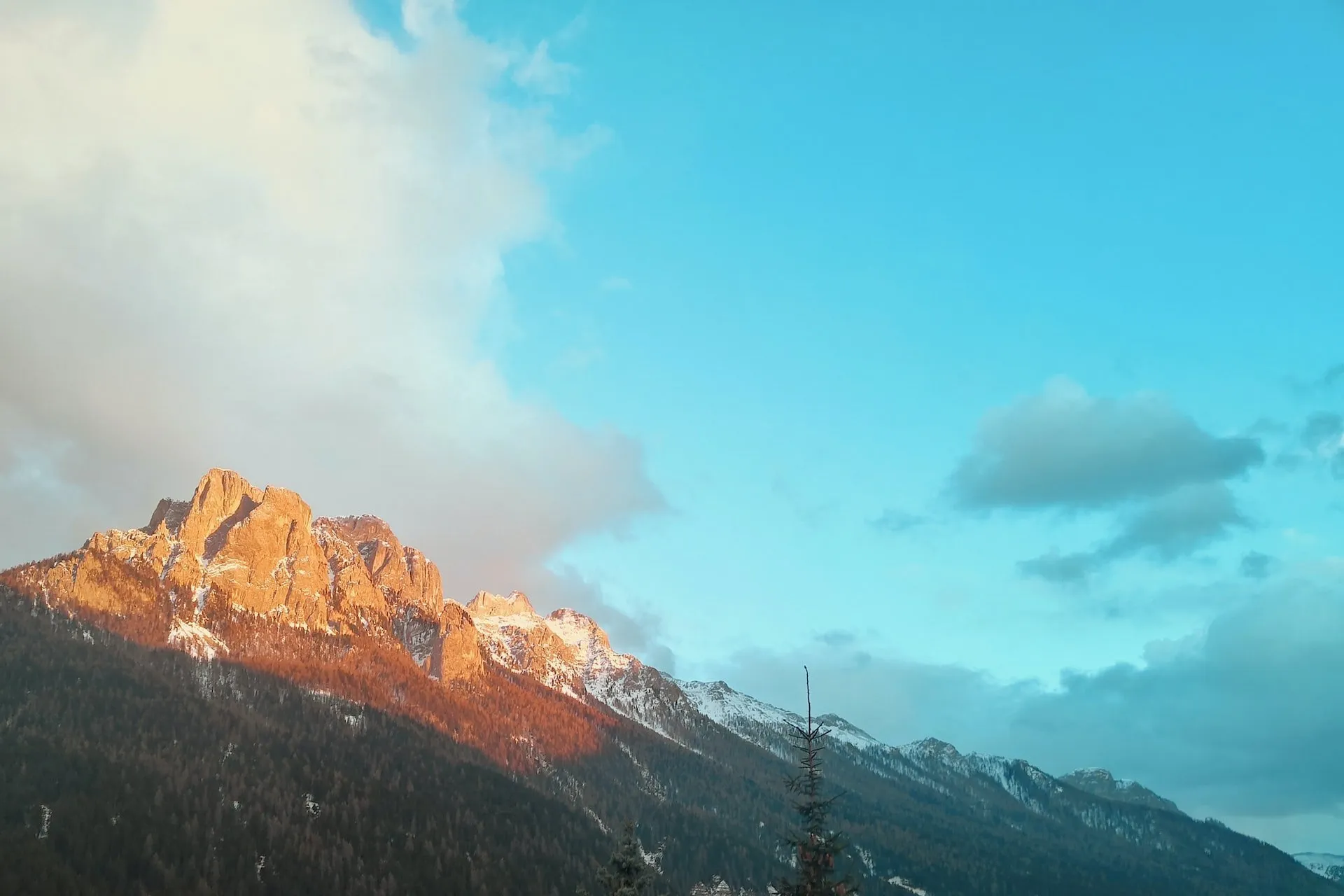 val di fassa trekking passo sentiero parte cerca rifugio vette formaggi lago di carezza escursione parte natura emozioni