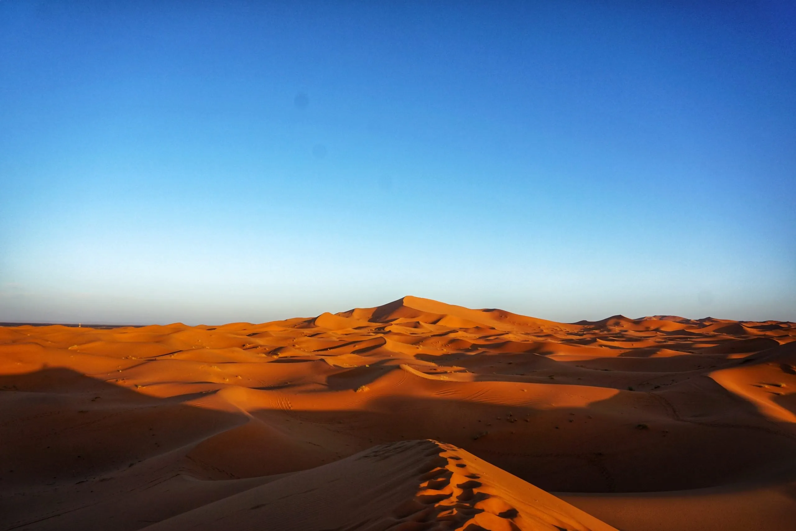 L’alba dalle dune di Merzouga: un’esperienza magica nel deserto del Sahara