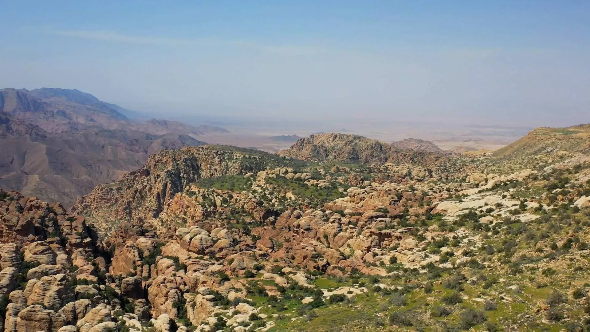 petra gruppo viaggio itinerario voli terra santa giordania mar morto partenza escursione