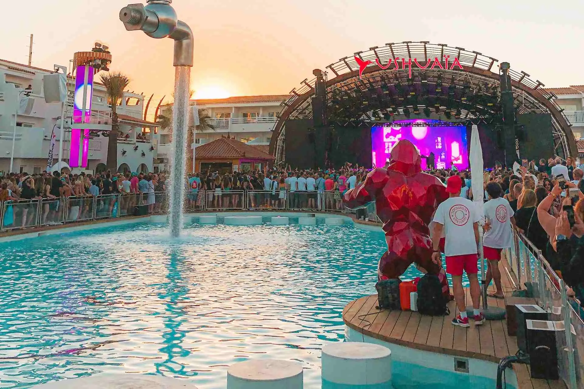 viaggi per single discoteca ballare divertimento