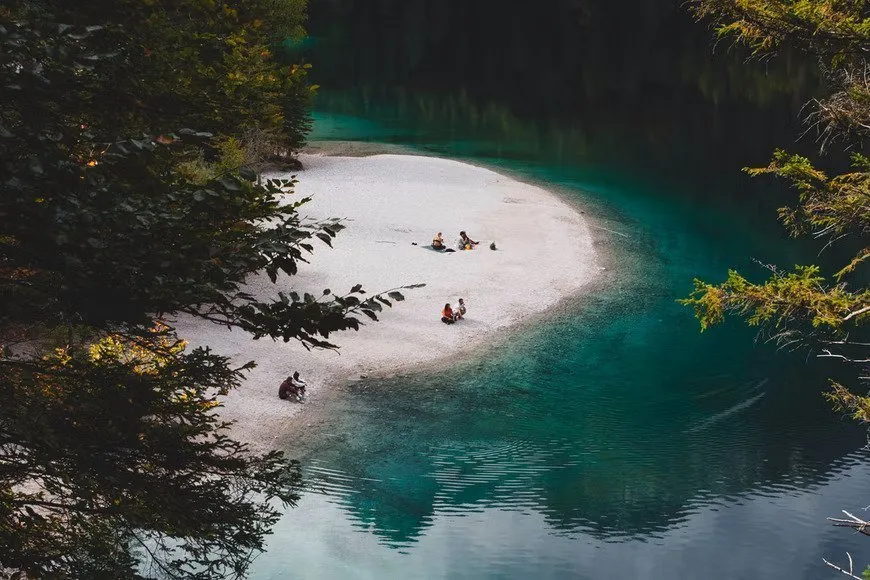 lago di tovel rosso