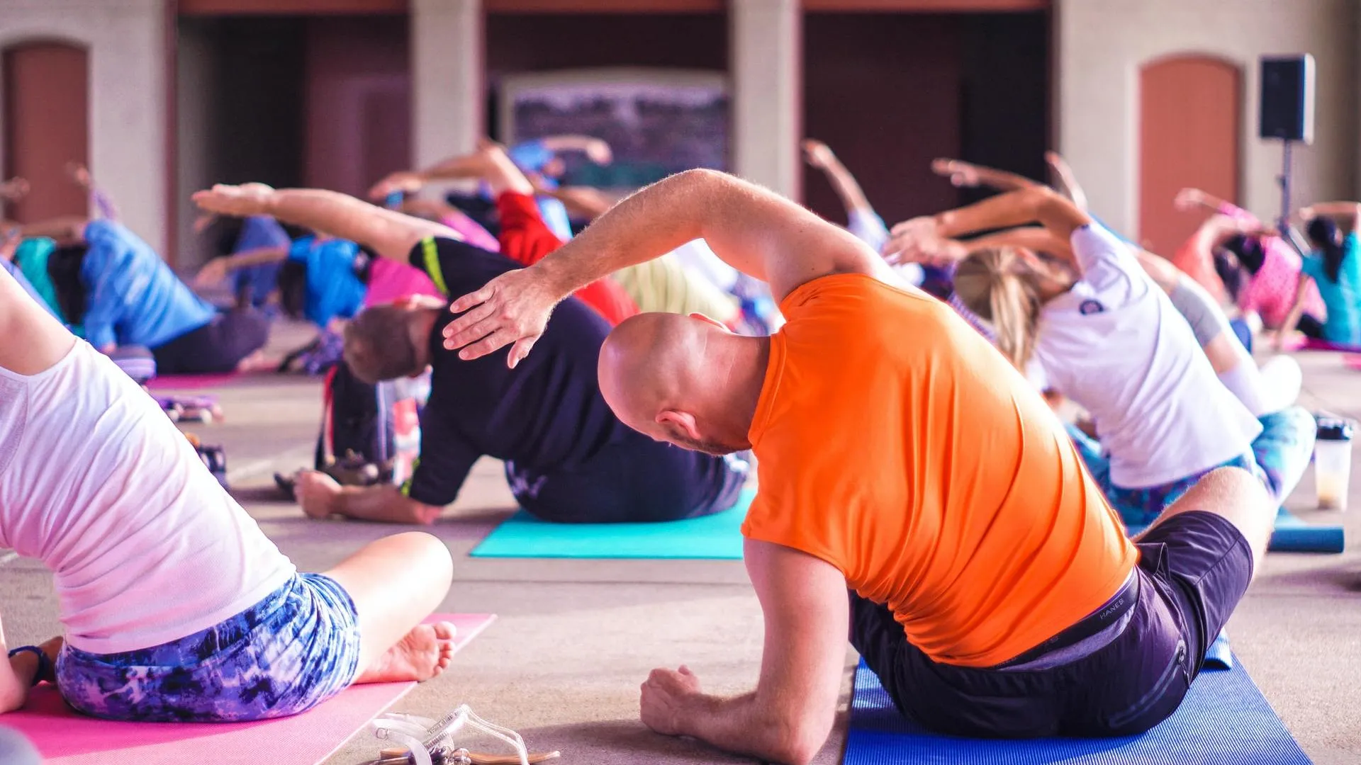 yoga oriente passione corso stretching movimento