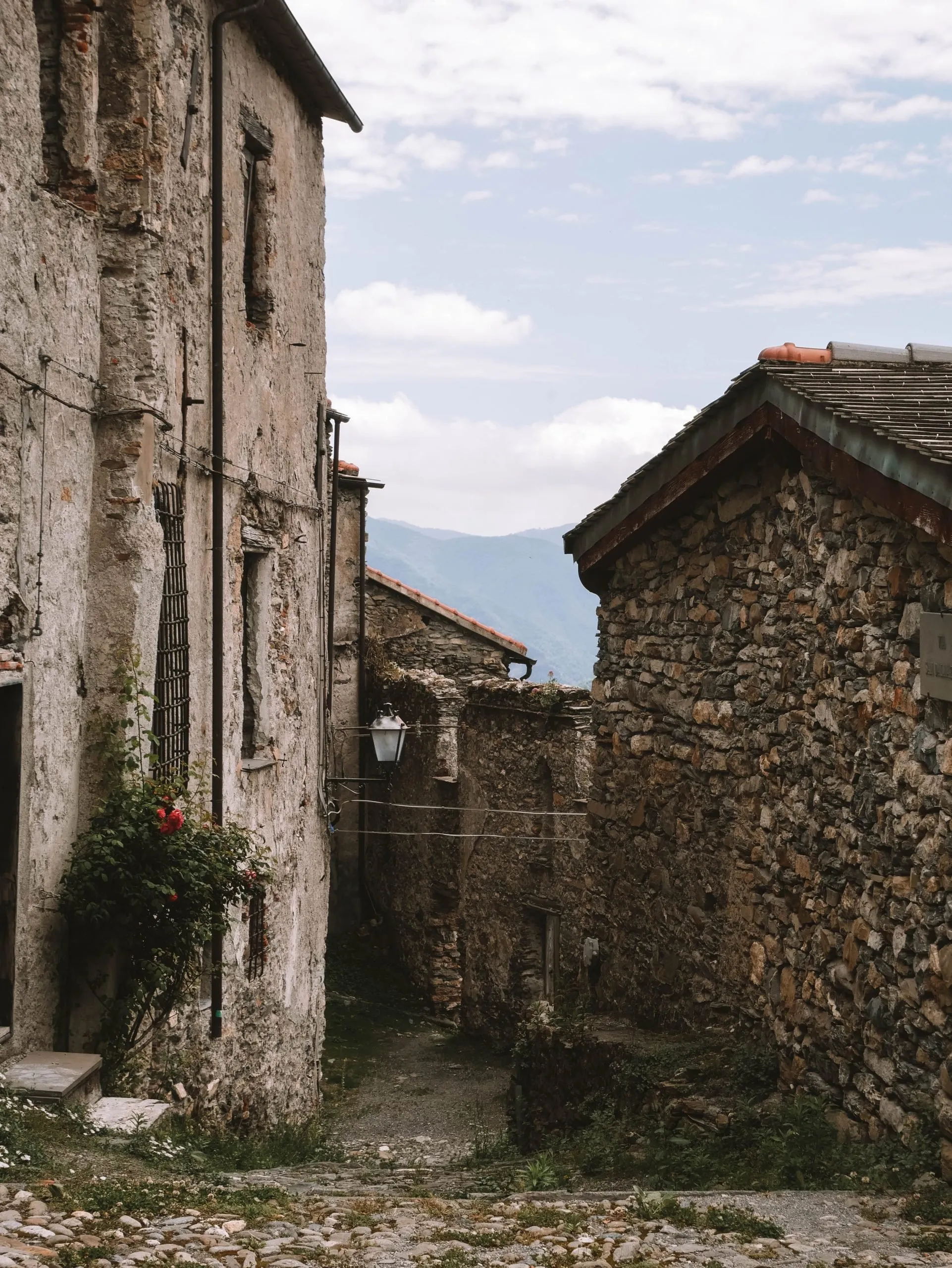 Triora: Il Fascino Storico del Paese delle Streghe