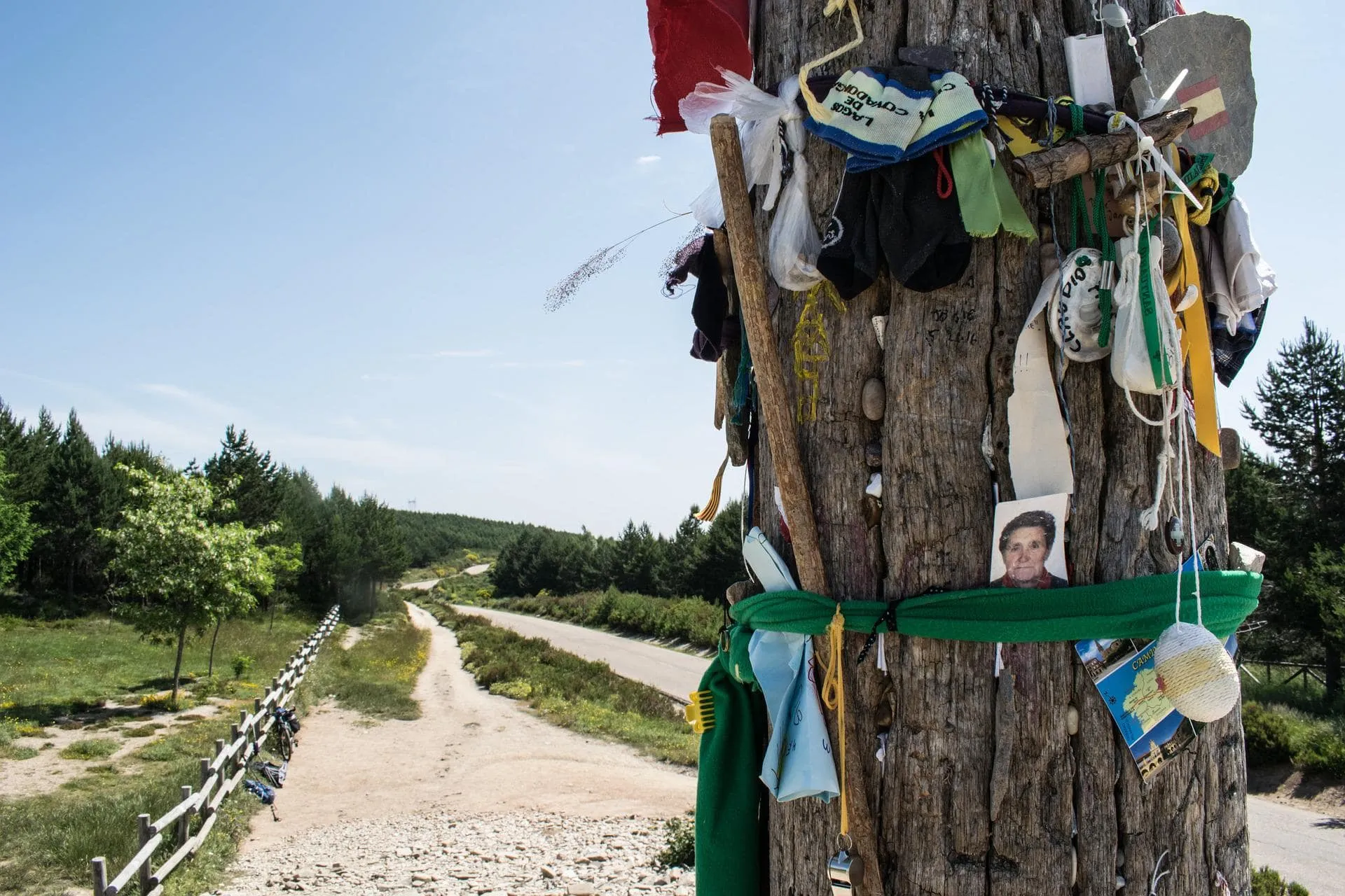 Ogni anno tantissime persone intraprendono il cammino di Santiago, emozionante e sicuramente un'opzione per un viaggio per single