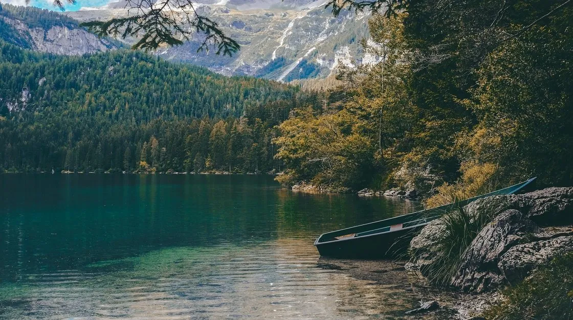 lago-rosso-di-tovel