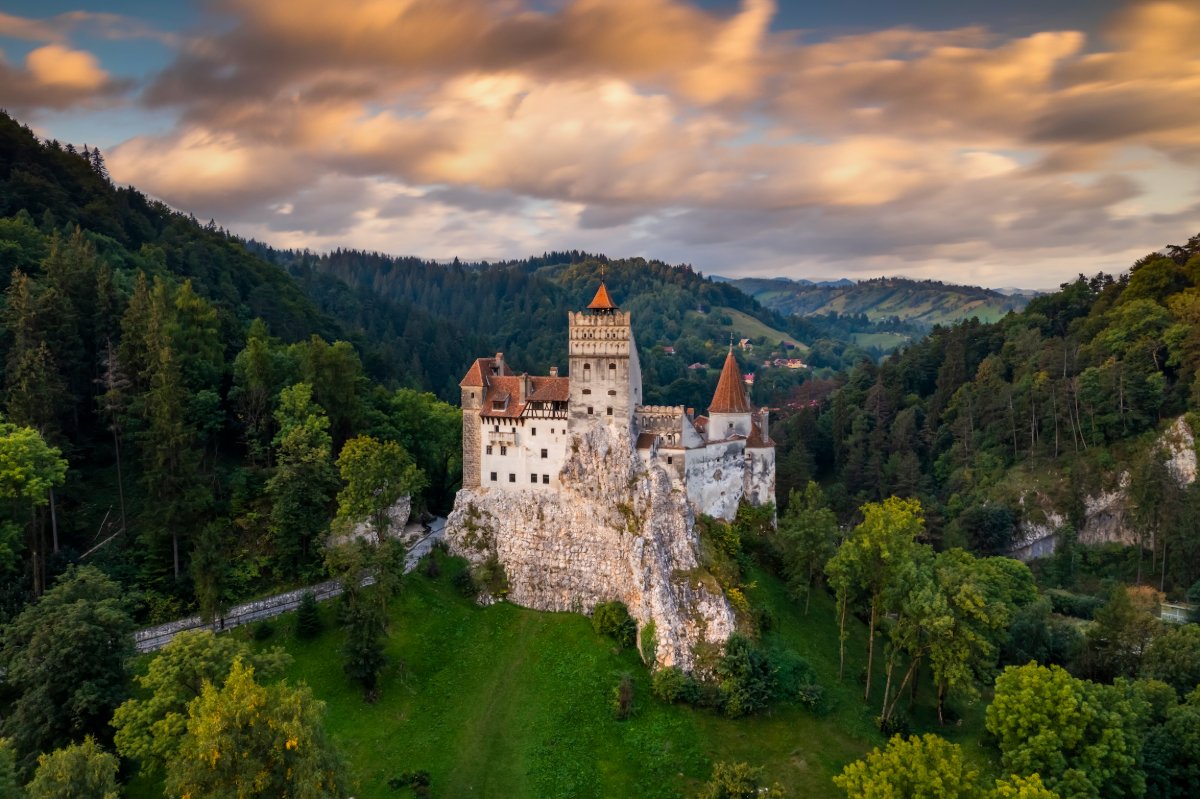 BUCAREST E CASTELLO DI DRACULA: halloween in Transilvania