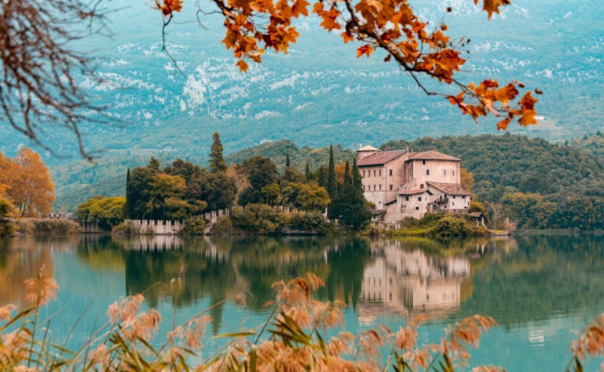 Il Castel Toblino e La Notte degli Alambicchi