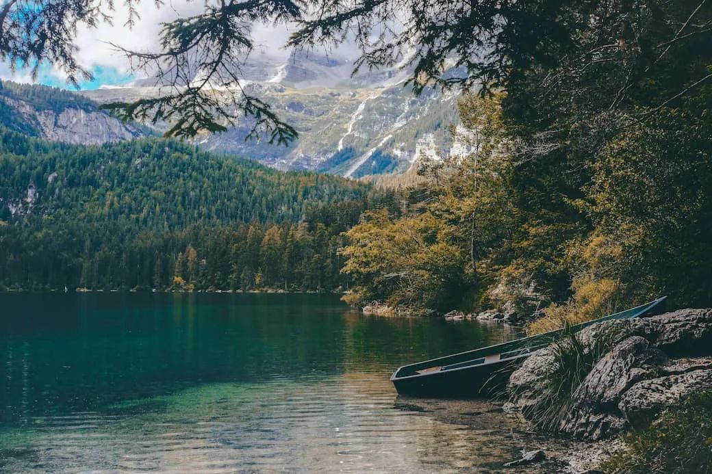 Lake Tovel: 5 Reasons to Spend a Weekend There