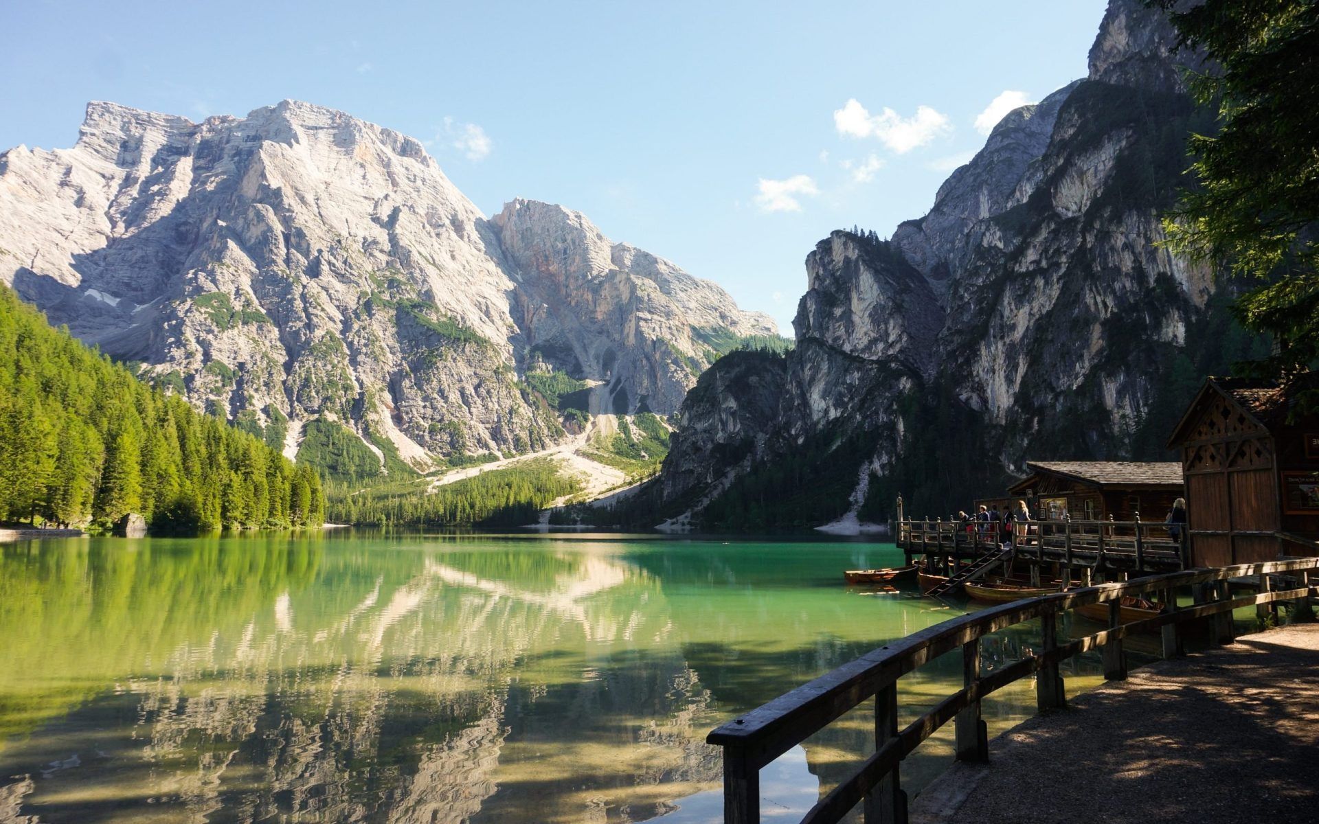 Pozzo di Fassa: Discover the Alpine Paradise of the Dolomites with Its Natural Wonders