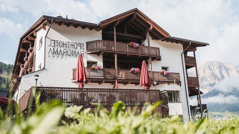Sporthotel Panorama - hôtel 4 étoiles à Corvara - Alta Badia ...