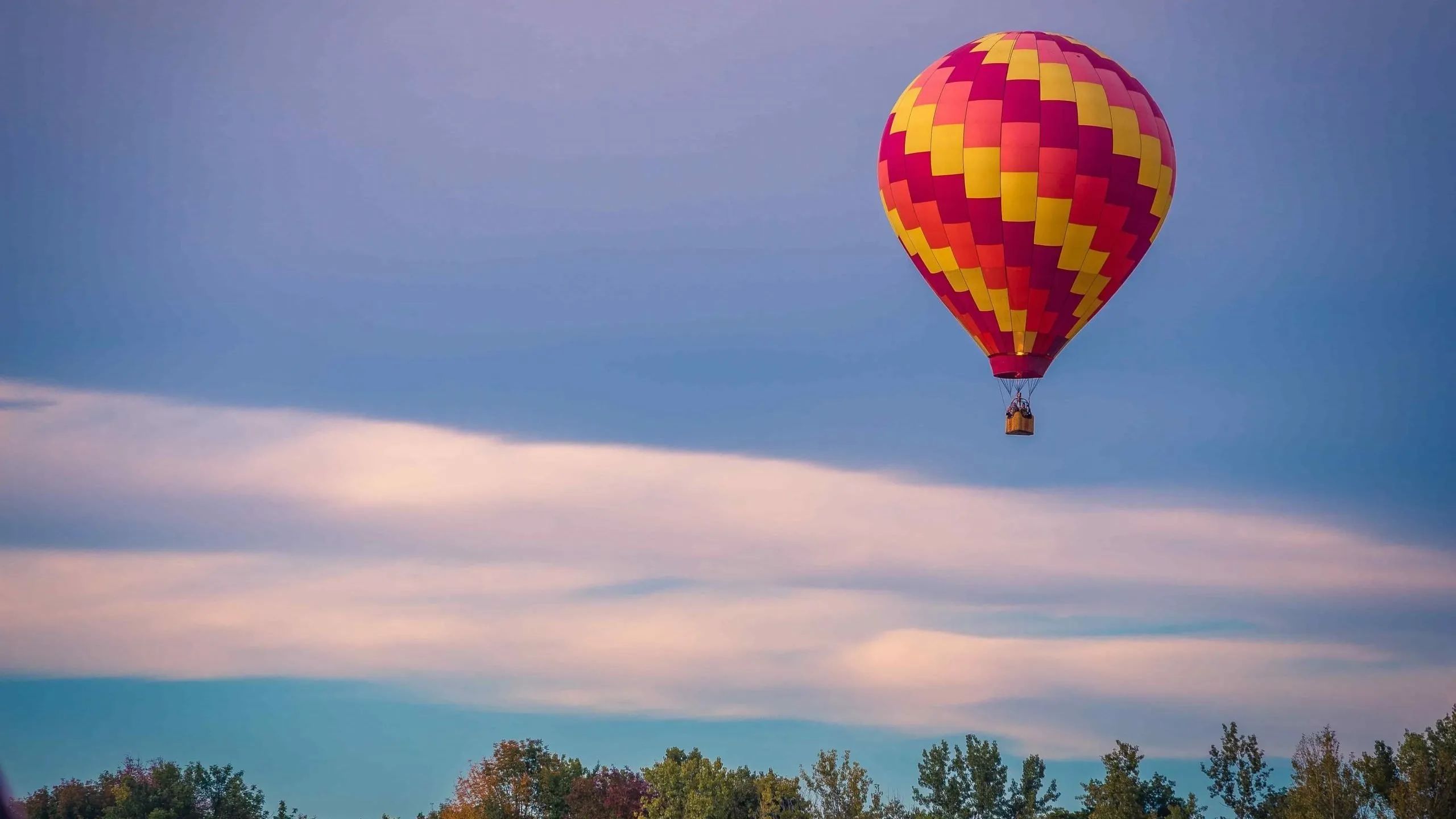 hot air balloon ride Apennines