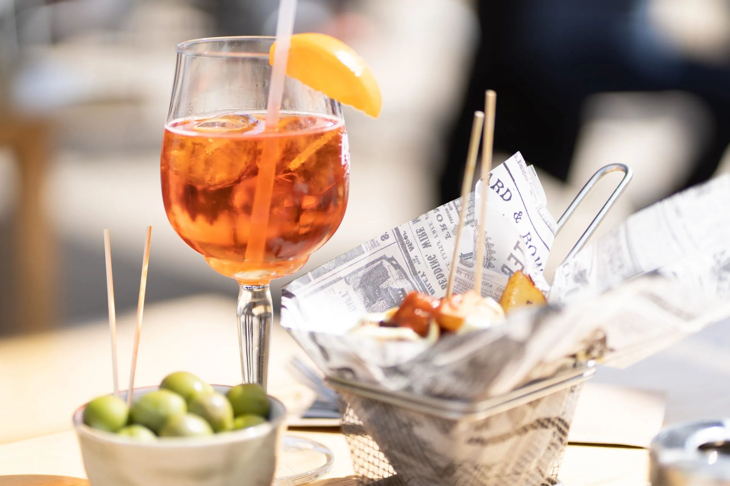 how-to-meet-new-people-in-Milan