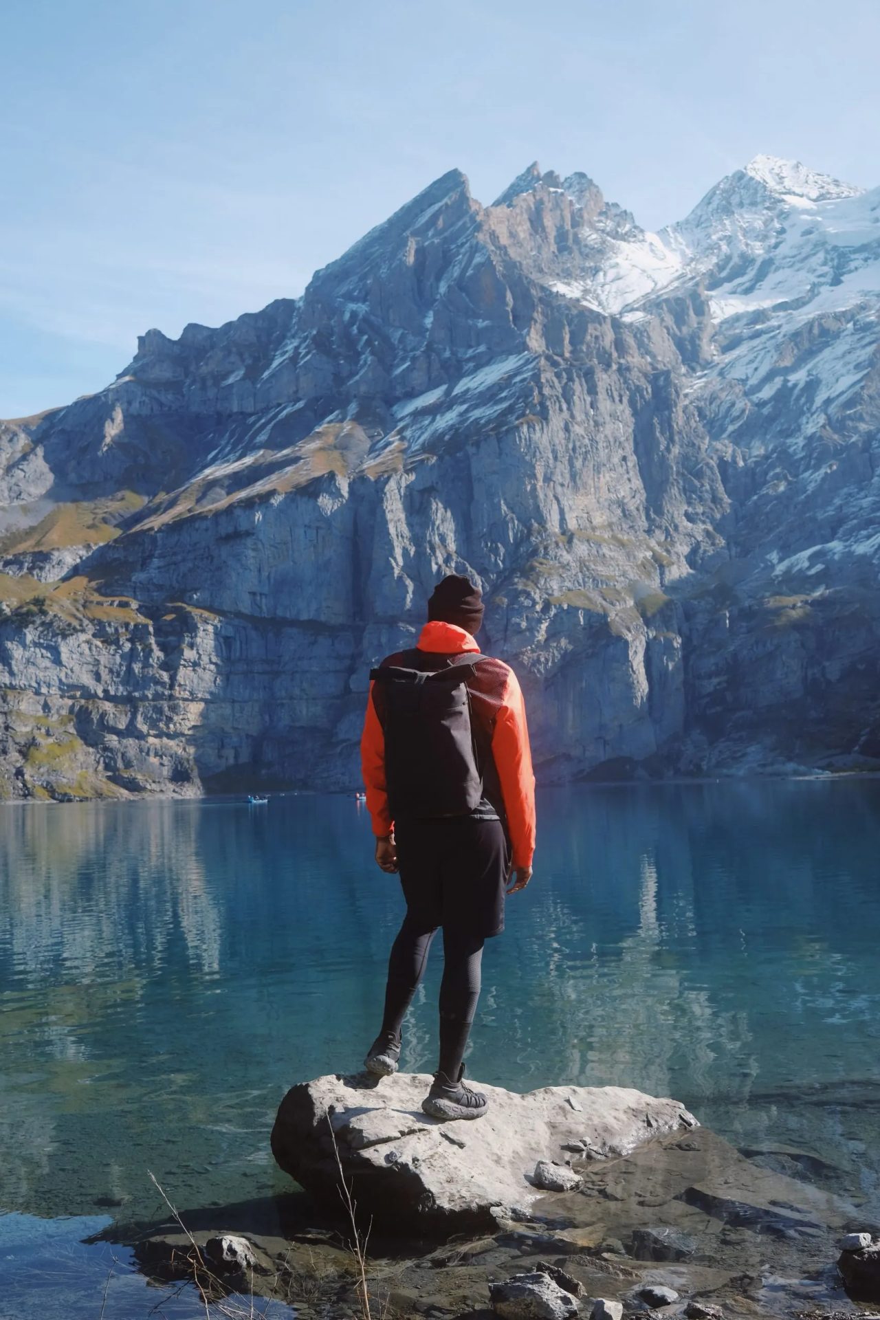 Esistono dei pantaloni elastici simili ai leggings fatti appositamente per la montagna, che permettono inoltre di mantenere la temperatura corporea ideale anche in condizioni avverse
