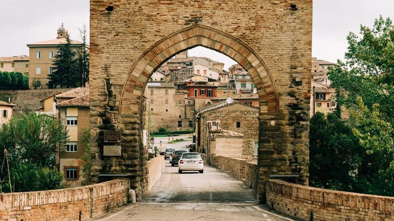 The Mystery of the Devil's Bridge: Legends and Curiosities of a Millennial Work