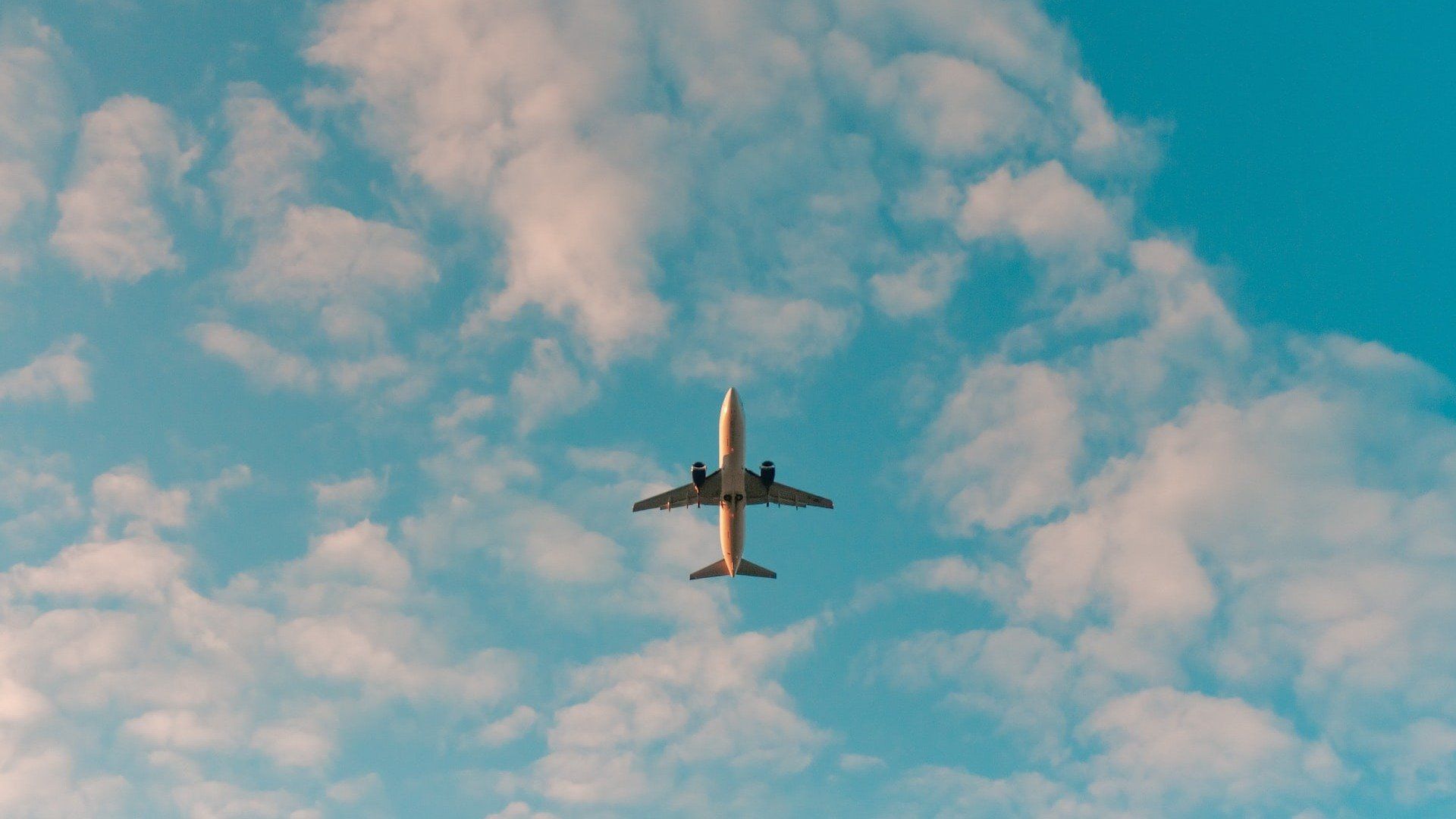 airplane flight sky