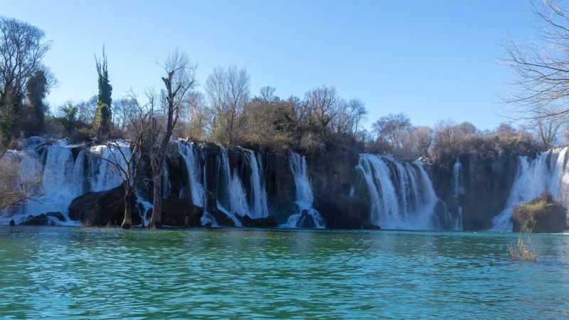 Le cascate di Kravice: un paradiso incontaminato per rigenerarsi