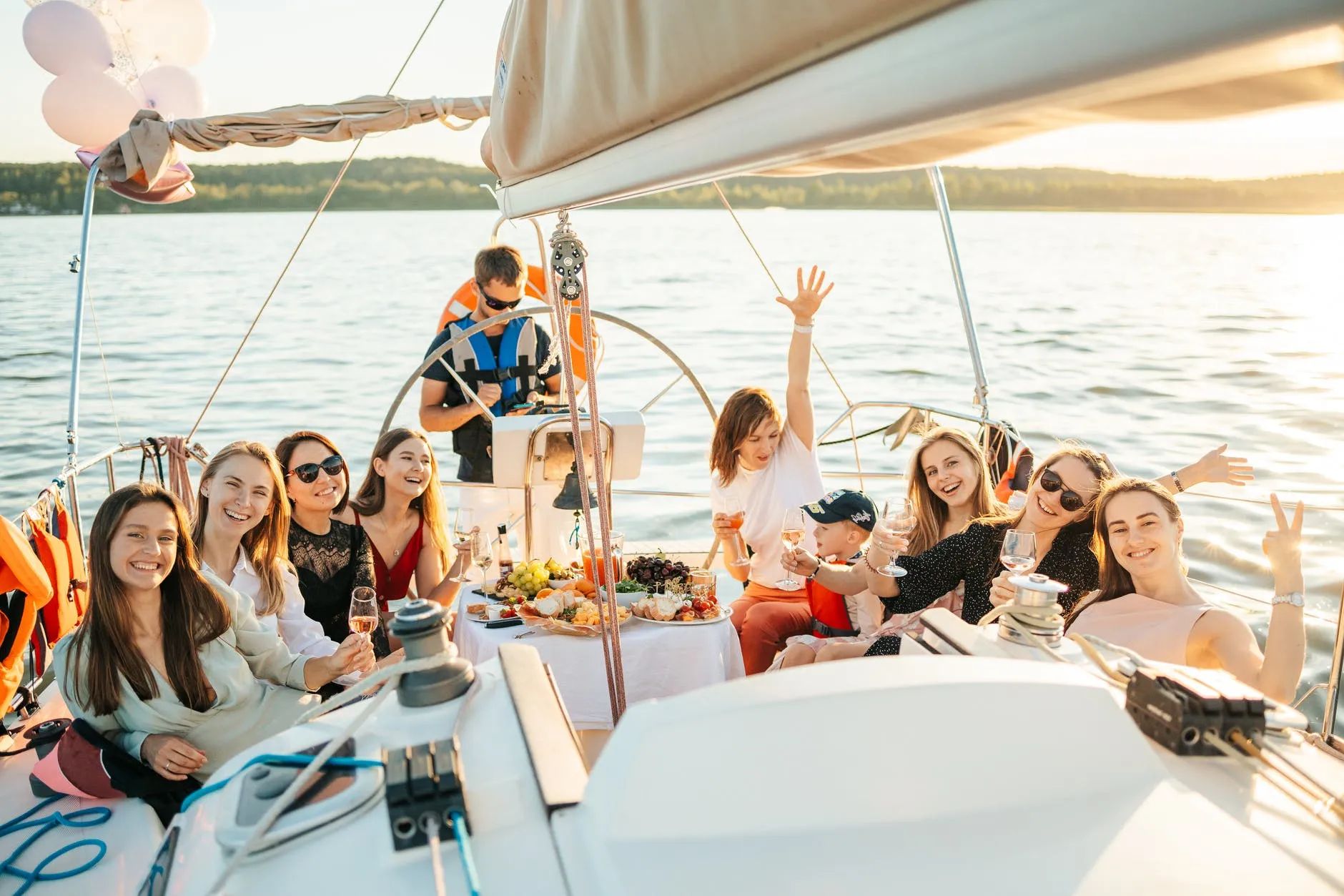Organized Group Tours: Travel, Discover, and Socialize