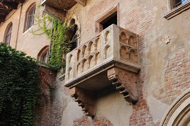 verona, balcone di romeo e giulietta