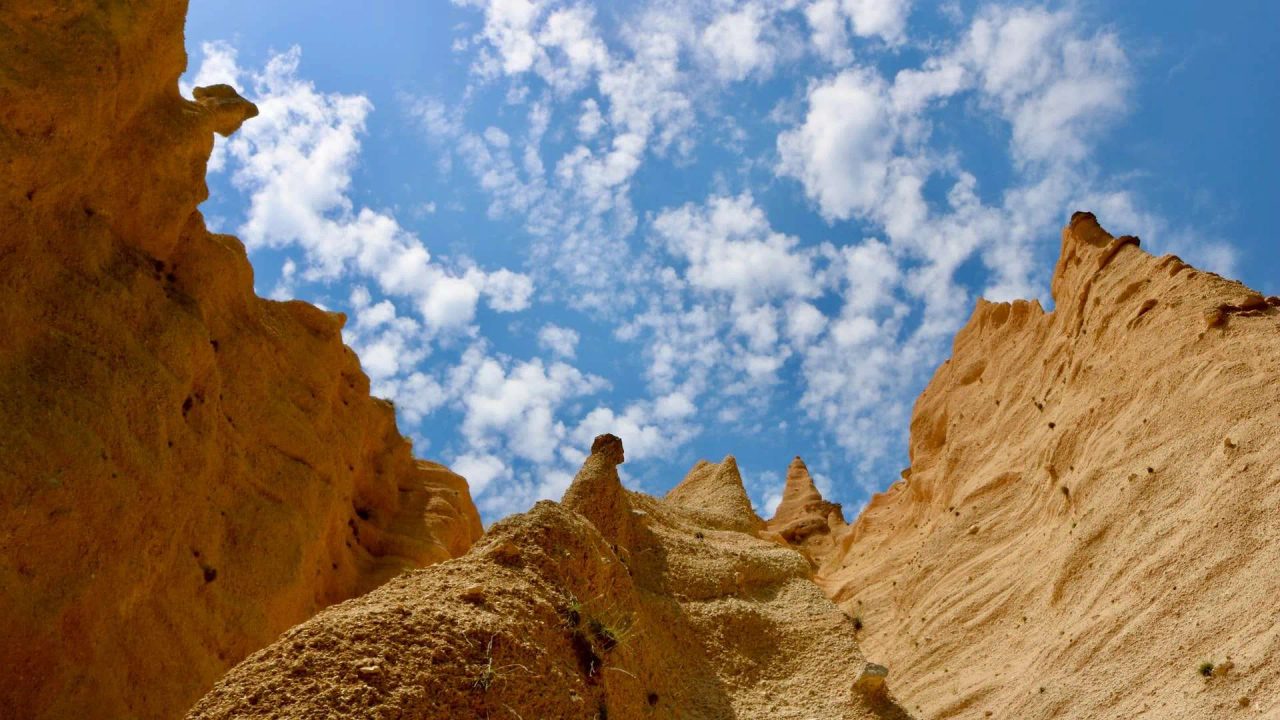 Lame Rosse Fiastra Marche Sibillini Mountains