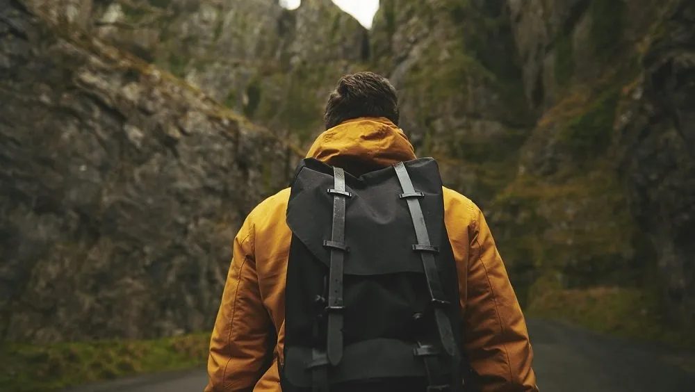abbigliamento-per-trekking