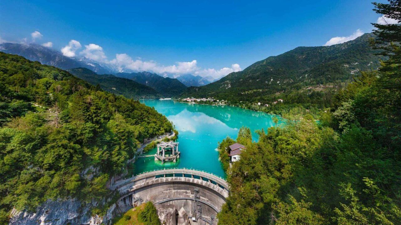 Tibetan Bridge at Lake Barcis: Why You Should Discover It Now