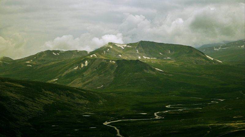 Ahr Valley: Discover the Alpine Paradise of Untouched Nature and Thrilling Adventures!
