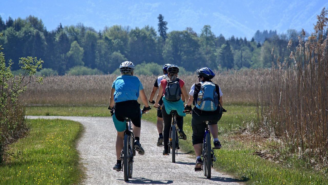 sports to enjoy together on bike paths