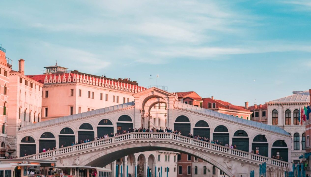 Que voir à Venise : un guide complet pour découvrir les trésors cachés de la ville lagunaire