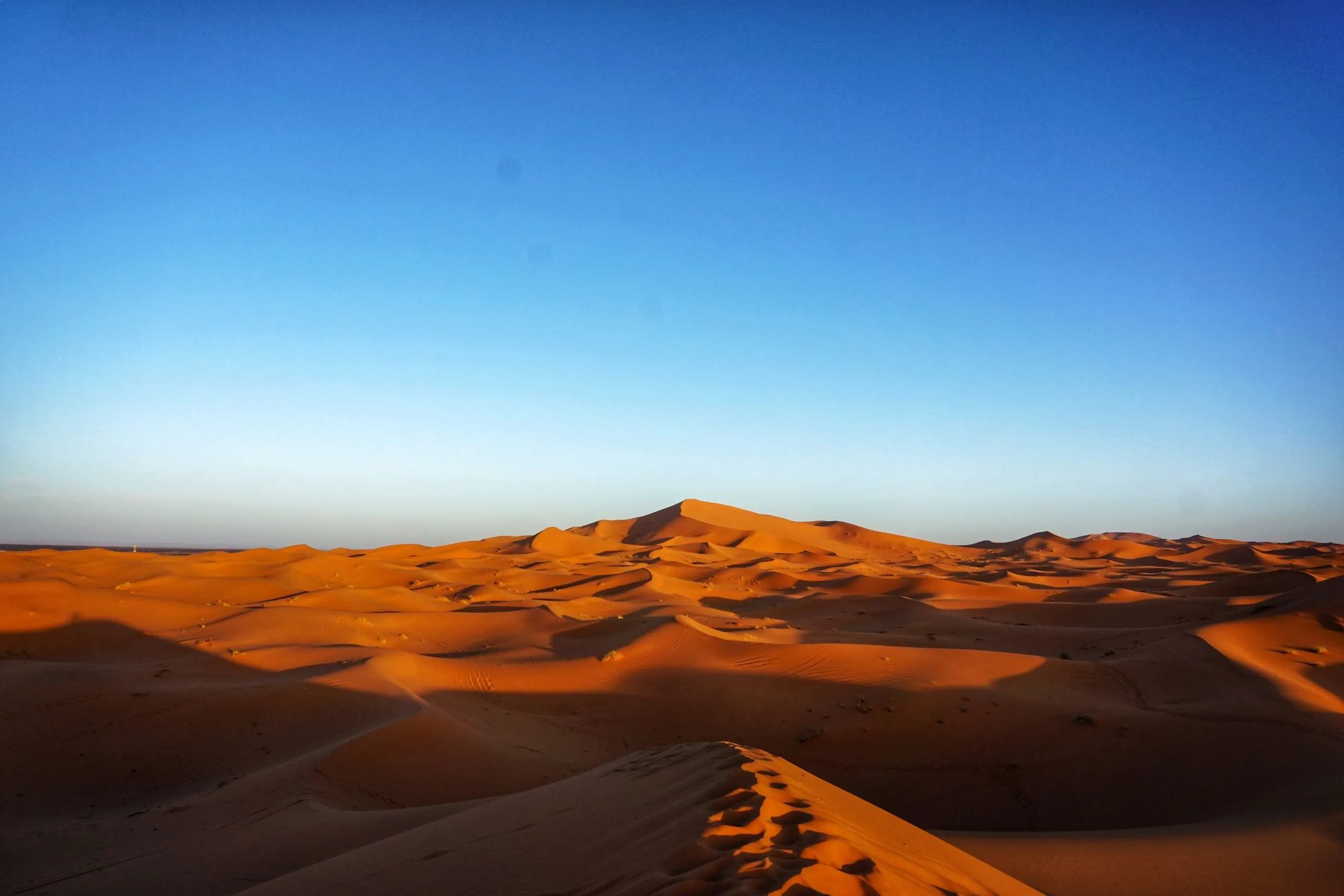 Sunrise Over the Merzouga Dunes: A Magical Experience in the Sahara Desert