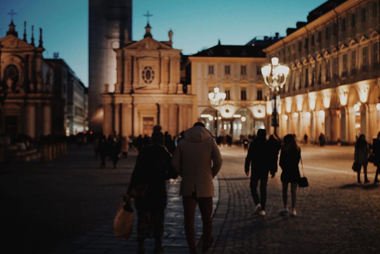 Torino è sicuramente una città dove c'è molta movida: potrai trovare diversi posti dove bere e fare aperitivo