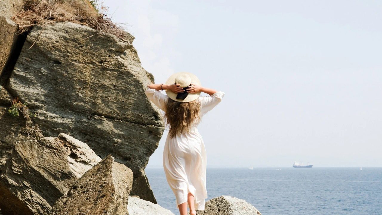 Woman, weekend at the beach in Italy