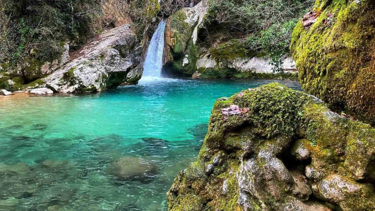 lago di san benedetto lazio subiaco monti acqua caraibi