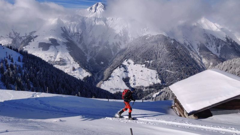 snowshoes snow trekking clothing snowshoeing boots mountain cold trekking boots snowshoes gloves pants feet