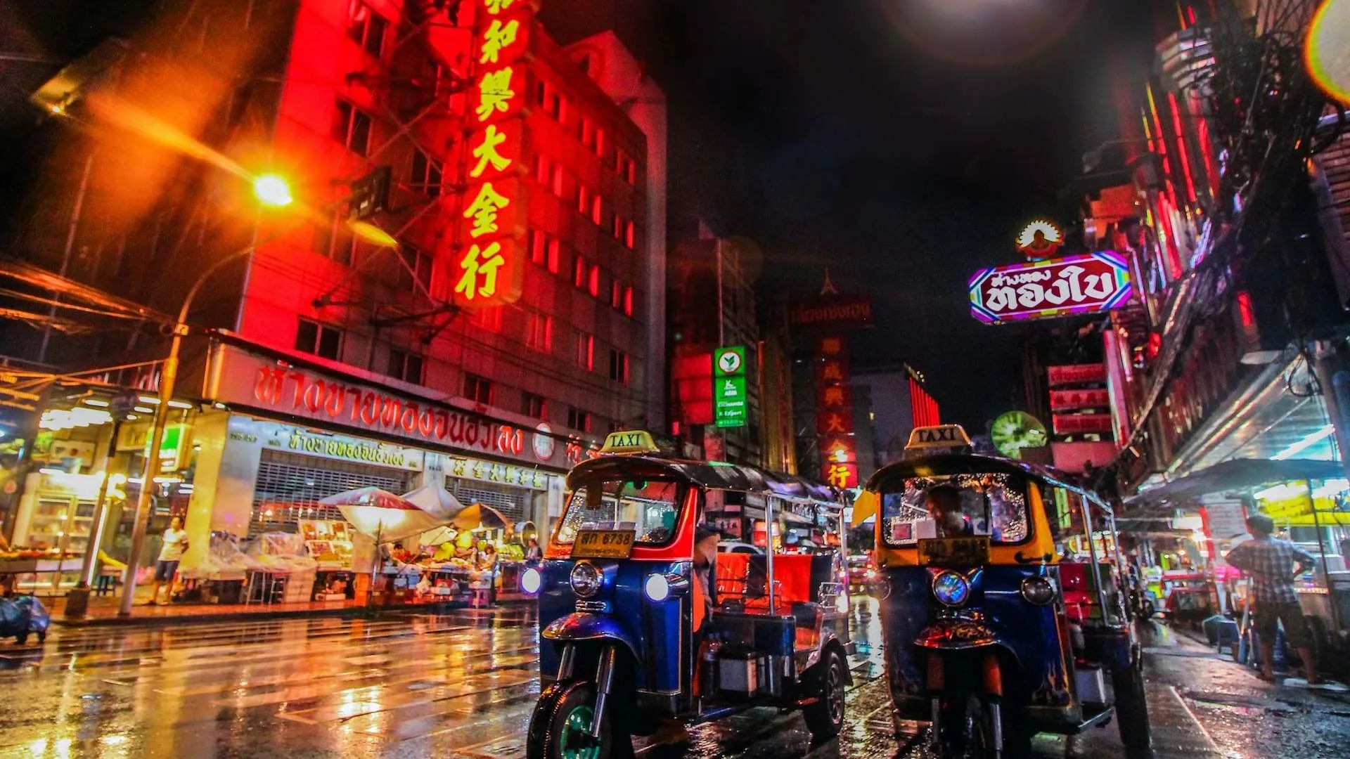 Thailand travel traveling safely in Thailand country entry tips