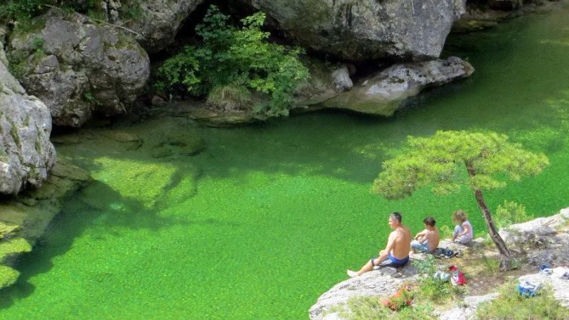 The Emerald Pools: A Dive Among Italy's Most Beautiful Natural Waterfalls