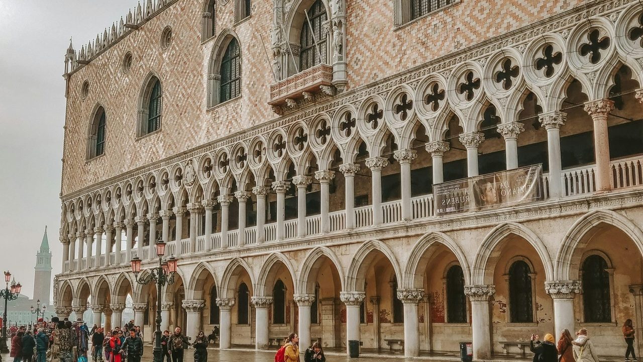 Doge's Palace: History, Art, and Secrets of an Architectural Gem