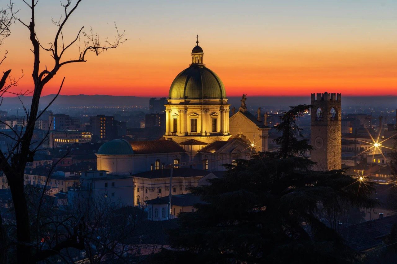 brescia-trovare-persone-passeggiata