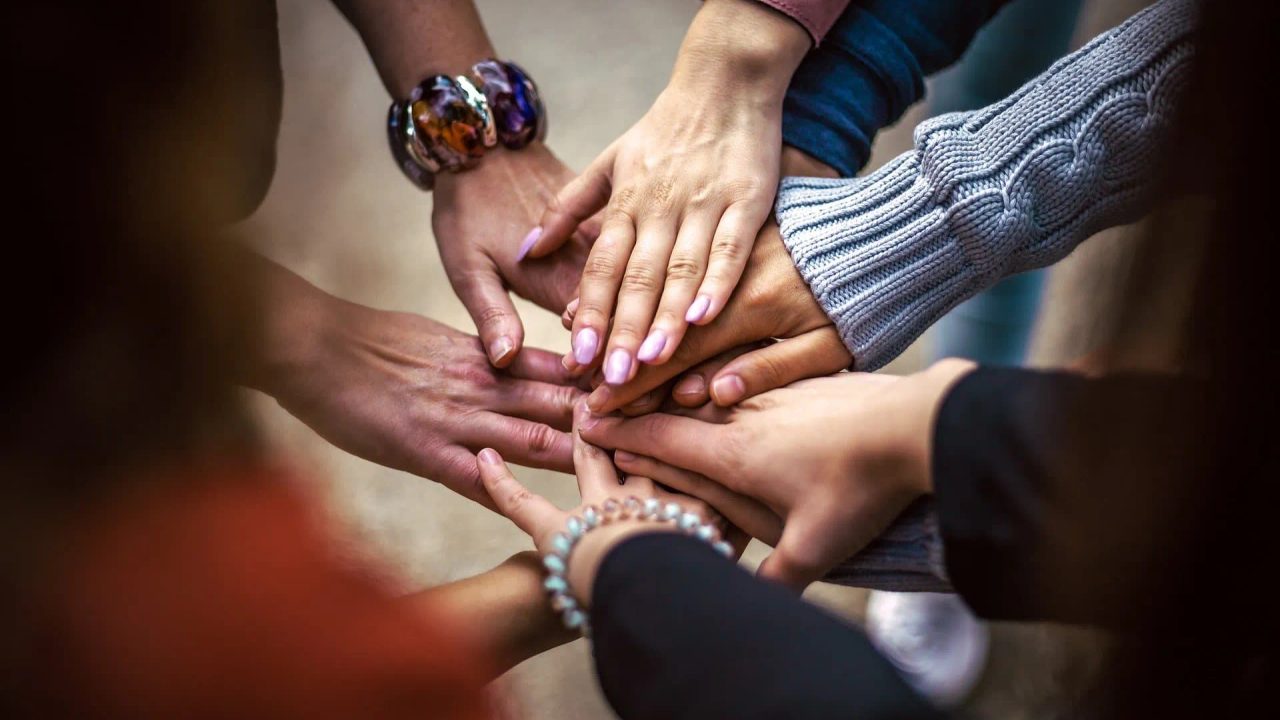 How to Make New Friends in Your City