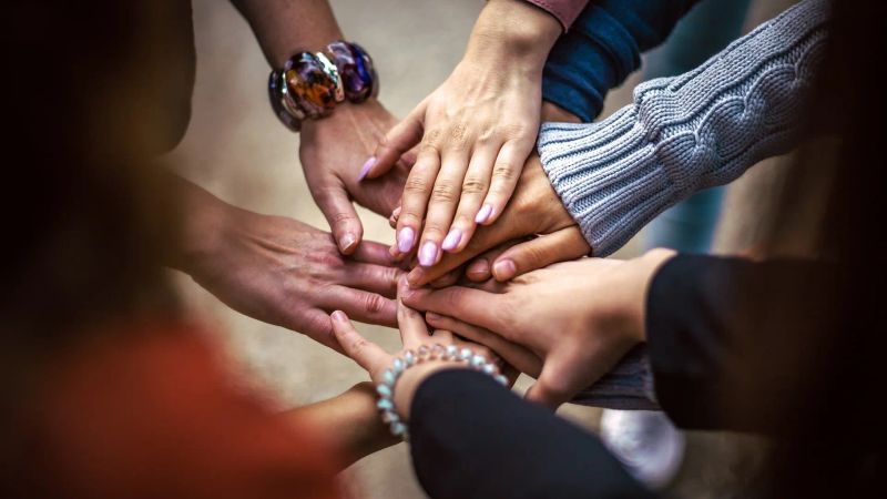 How to Make New Friends in Your City